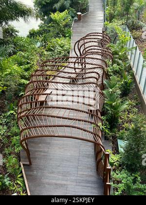 Nuovo lungomare di Mandai presso la riserva naturale di Mandai. Foto Stock