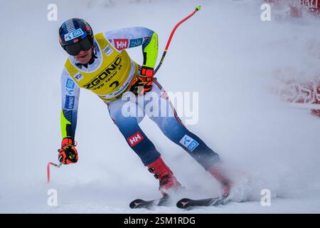Adrian Smiseth Sejersted del Team Norway gareggia durante la Coppa del mondo di sci alpino Audi FIS, MenÕs Super Giant Race sulla Saslong Slope in Val Gardena su D Foto Stock