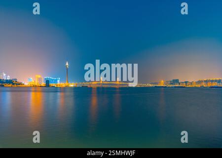 Vista notturna di Macao attraverso Zhuhai Foto Stock