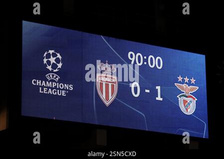 Monaco, Monaco. 12 febbraio 2025. Il punteggio finale è indicato sul tabellone segnapunti dello stadio durante la partita di UEFA Champions League allo Stade Louis II, Monaco. Il credito per immagini dovrebbe essere: Simon Bellis/Sportimage Credit: Sportimage Ltd/Alamy Live News Foto Stock