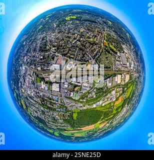 Vista aerea, vista del centro città con stazione ferroviaria Schwelm, zona industriale Loherstraße, globo terrestre, immagine fisheye, immagine a 360 gradi, un mondo piccolo, littl Foto Stock