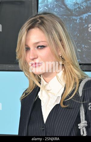 Londra, Regno Unito. 13 febbraio 2025. Dylan alla Mickey 17 prima mondiale al Cineworld Leicester Square. Crediti: Nils Jorgensen/Alamy Live News Foto Stock