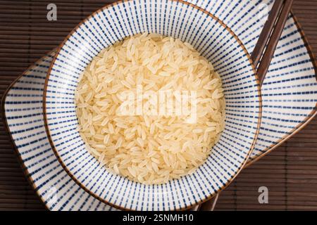 Ciotola di riso risotto parboiled Foto Stock