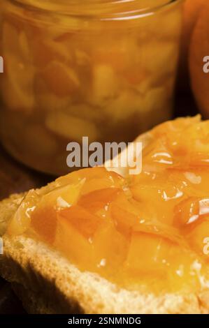 Marmellata d'arancia fatta in casa, lodz, polonia Foto Stock