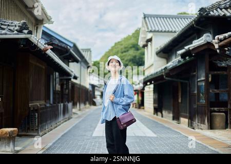 Donne giapponesi che amano viaggiare in destinazioni turistiche Foto Stock