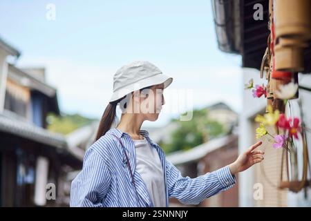 Donne giapponesi che amano viaggiare in destinazioni turistiche Foto Stock