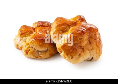 Pane fresco alla noce su sfondo bianco Foto Stock