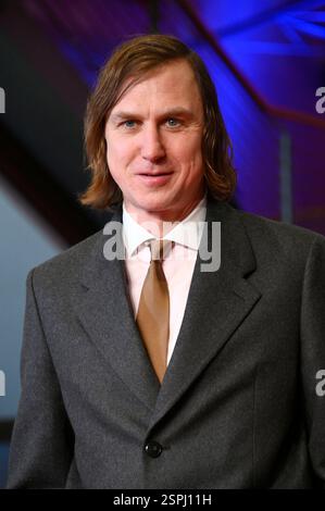 Lars Eidinger bei der Festivaleröffnung und der Premiere des Kinofilms 'Das Licht / The Light' auf der Berlinale 2025 / 75. Internationale Filmfestspiele Berlin im Berlinale Palast. Berlino, 13.02.2025 Foto Stock