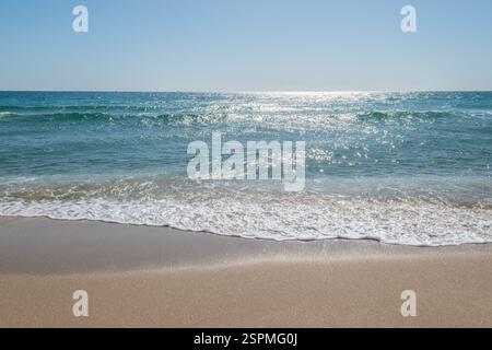 Onde sulla spiaggia, Fort Lauderdale. Foto Stock