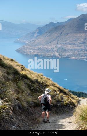 Queenstown, 29 gennaio 2025: Sulla passeggiata fino a Ben Lomond Foto Stock