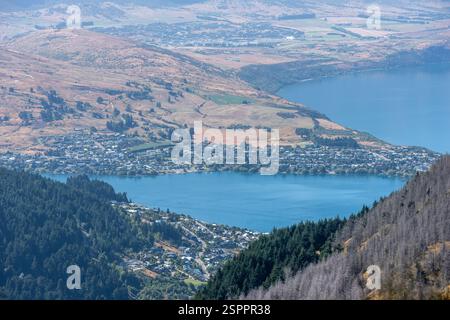 Queenstown, 29 gennaio 2025: Sulla passeggiata fino a Ben Lomond Foto Stock