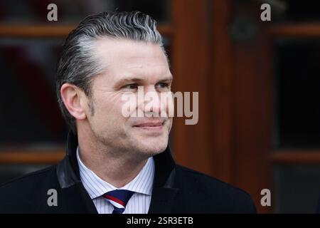 Varsavia, Polonia. 14 febbraio 2025. Segretario alla difesa degli Stati Uniti Pete Hegseth durante il suo incontro con il ministro polacco della difesa nazionale Wladyslaw Kosiniak-Kamysz. Crediti: JPix/Alamy Live News Foto Stock