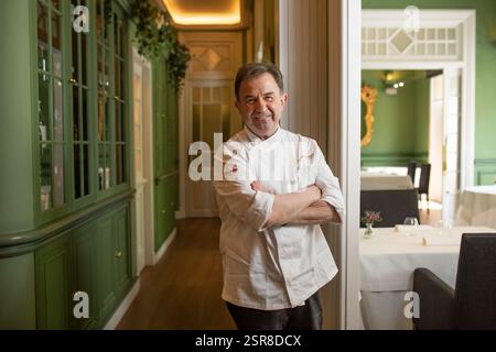 Madrid, 14/04/2023. Chef Martín Berasategui. Foto: Isabel Permuy. ArchDC. Crediti: Album / Archivo ABC / Isabel B. Permuy Foto Stock