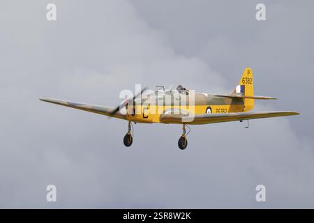 Miles M14A Magister Aircraft in RAF Royal Air Force Flying, Inghilterra, Regno Unito, Europa Foto Stock