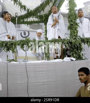 Mahatma Gandhi cerimonia di apertura Kamla Nehru Memorial Hospital, Allahabad, Uttar Pradesh, India, Asia, 28 febbraio 1941, Asia Foto Stock