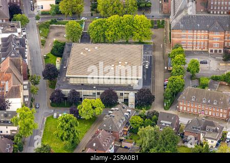 Vista aerea, Saalbau, eventi e funzioni, città vecchia, Bottrop, regione della Ruhr, Renania settentrionale-Vestfalia, Germania Foto Stock