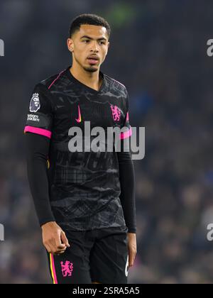 Brighton e Hove, Regno Unito. 14 febbraio 2025. Brighton e Hove Brighton Inghilterra, 2025 14 febbraio. Levi Colwill del Chelsea durante la partita di calcio di Premier League tra Brighton & Hove Albion e Chelsea al Falmer Stadium/American Express Stadium, Inghilterra. (David Horton/SPP) (David Horton/SPP) credito: SPP Sport Press Photo. /Alamy Live News Foto Stock