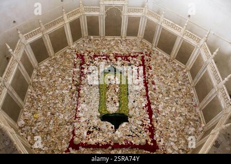 La parte interna del bibi ka maqbara, Aurangabad, Maharashtra, India, Asia Foto Stock
