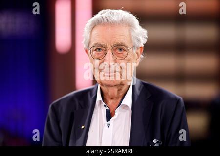 Politiker Gerhart Baum FDP bei der Aufzeichnung der WDR-Talkshow Kölner Treff im WDR Studio BS 3. Der frühere Innenminister der BRD verstarb im February 2025 im alter von 92 Jahren. Köln, 16.05.2024 NRW Deutschland *** politico Gerhart Baum FDP alla registrazione del talk show WDR Kölner Treff nello Studio WDR BS 3 l'ex ministro dell'interno della Repubblica Federale di Germania è morto nel febbraio 2025 all'età di 92 anni Colonia, 16 05 2024 NRW Germania Copyright: XChristophxHardtx Foto Stock