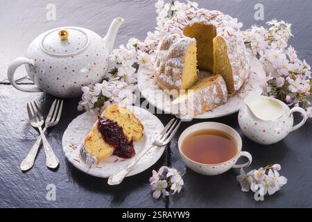 Lo zafferano Babka di Pasqua Foto Stock