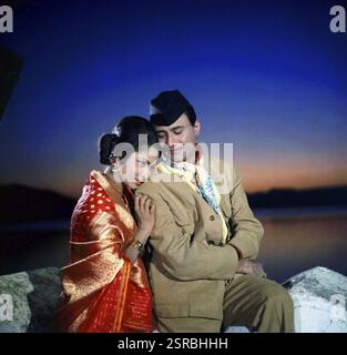 Indiano Bollywood attrice attore Waheeda Rehman e Dev Anand, India, Asia, 1965, Asia Foto Stock