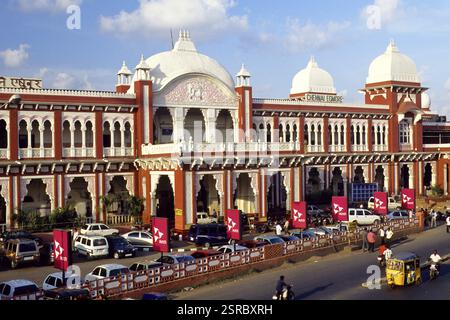 Stazione ferroviaria di Egmore a Madras Chennai, Tamil Nadu, India, Asia Foto Stock