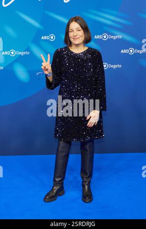 Nicolette Krebitz - Gaesteankunft zum ARD Blue Hour Empfang 2025 im Hotel Telegraphenamt a Berlino am 14.02.2025. ARD - Blue Hour - 2025 *** Nicolette Krebitz in arrivo per il ricevimento ARD Blue Hour 2025 presso l'Hotel Telegraphenamt di Berlino il 14 02 2025 ARD Blue Hour 2025 Foto Stock