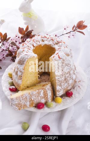 Lo zafferano Babka di Pasqua Foto Stock