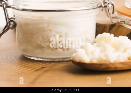 Organici latte probiotici grani kefir Foto Stock