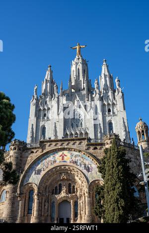 Il Tempio espiatorio del Sacro cuore sul Monte Tibidabo a Barcellona, Spagna Foto Stock
