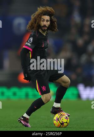 Brighton e Hove, Regno Unito. 14 febbraio 2025. Marc Cucurella del Chelsea durante la partita di Premier League all'AMEX Stadium, Brighton e Hove. Il credito per immagini dovrebbe essere: Paul Terry/Sportimage Credit: Sportimage Ltd/Alamy Live News Foto Stock