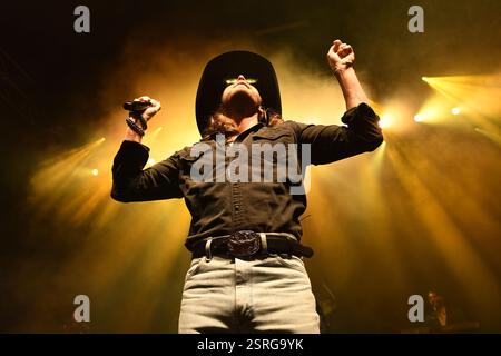 REGNO UNITO. 15 febbraio 2025. LONDRA, INGHILTERRA - 15 FEBBRAIO: Warren Zeiders si esibisce al Shepherd's Bush Empire il 15 febbraio 2025 a Londra, Inghilterra. CAP/Mar © Mar/Capital Pictures credito: Capital Pictures/Alamy Live News Foto Stock