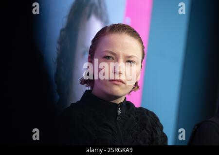 Berlino, Germania. 16 febbraio 2025. Devrim Lingnau, attrice tedesca, partecipa a un talk al The European Shooting Stars durante la Berlinale. Il 75° Festival internazionale del cinema di Berlino si svolgerà dal 13 al 23 febbraio 2025. Crediti: Sebastian Christoph Gollnow/dpa/Alamy Live News Foto Stock