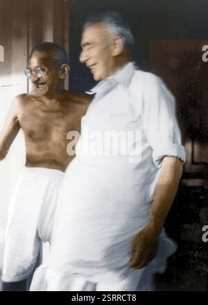 Mahatma Gandhi con il dottor Hermann Kallenbach, India, Asia, giugno 1937, Asia Foto Stock