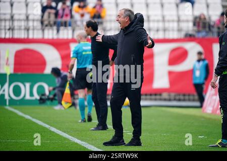 L'allenatore Marco Gianpaolo (US Lecce) durante la partita di campionato italiano di serie A tra AC Monza e US Lecce il 16 febbraio 2025 allo U-Power Stadium di Monza, Italia. Crediti: Luca Rossini/e-Mage/Alamy Live News Foto Stock