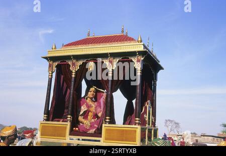 Le donne in Doli Foto Stock