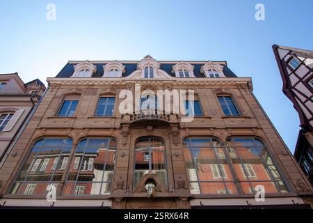 COLMAR, FRANCIA - 20 SETTEMBRE 2024: Negozio Maisons du Monde a Colmar, Francia Foto Stock