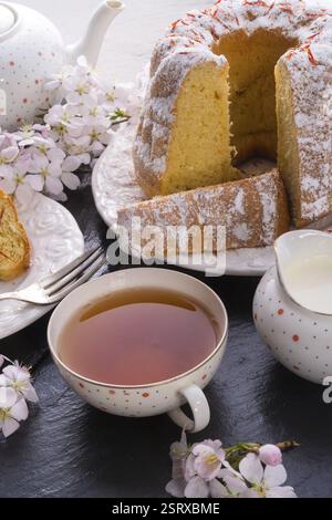 Lo zafferano Babka di Pasqua Foto Stock