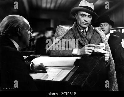 Viaggio scuro [BR 1937] CONRAD VEIDT [destra] Data: 1937 Foto Stock