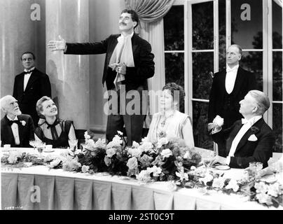 UNA NOTTE ALL'OPERA [US 1935] GROUCHO MARX, MARGARET DUMONT data: 1935 Foto Stock