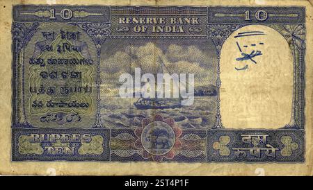 Rs10 maggio 1959 all'inizio degli anni '1960, Repubblica dell'India, queste banconote erano pagabili presso l'ufficio di Bombay di emissione avevano il prefisso ha per il numero di serie e le parole Foto Stock