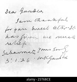 Lettera di Mahatma Gandhi Rabindranath Tagore, 3 gennaio 1926 Caro Gurudev, sono grato per la sua lettera dolce, Sabarmati, 3 1 26 Foto Stock