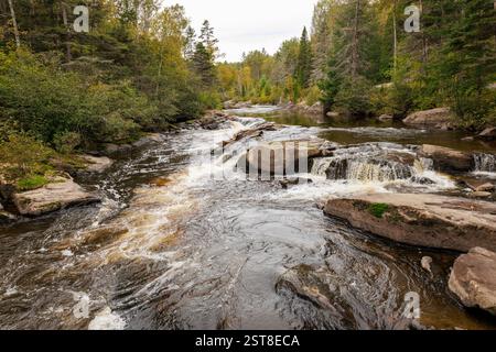 Vista del Parc de la Rivière-du-Moulin a Chicoutimi, Canada Foto Stock