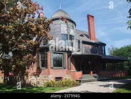 La casa storica di Isaac Bell House e National Historic Landmark al 70 di Perry Street a Newport, Rhode Island, Stati Uniti Foto Stock