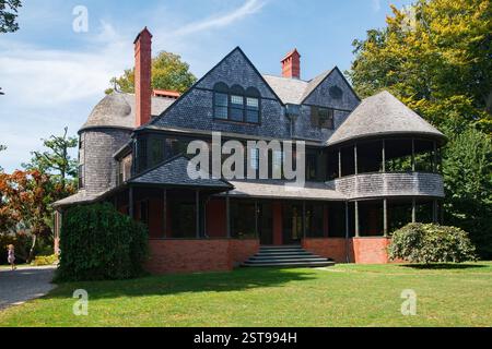 La casa storica di Isaac Bell House e National Historic Landmark al 70 di Perry Street a Newport, Rhode Island, Stati Uniti Foto Stock