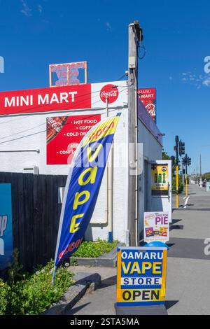 Oamaru Mini Mart, Trent Street, Oamaru (te OHA-a-Maru), Otago Region, South Island, nuova Zelanda Foto Stock