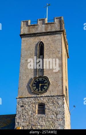 La torre della chiesa di St. James nella città di Yarmouth sull'isola di Wight, Regno Unito. Foto Stock