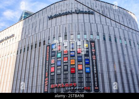 Yodobashi camera Multimedia Umeda Store, enorme catena di negozi di elettronica a nord di Osaka, Giappone, il 25 novembre 2017 Foto Stock