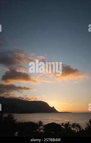 Tramonto su Hanalei Bay, Kauai, Hawaii Foto Stock