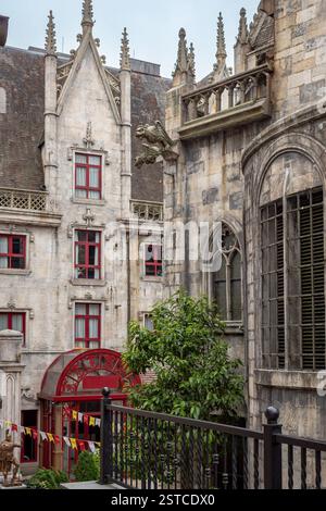 Edificio architettonico di influenza europea a Ba Na Hills Sunworld a Danang Vietnam Foto Stock